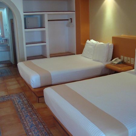 Hotel Villa Mexicana Zihuatanejo Eksteriør billede